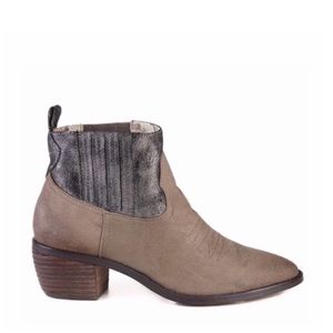 • H P • Band of Gypsies | Borderline Mirco Cow Suede‎ Taupe Boots $125